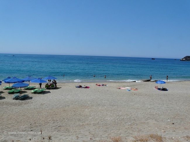 The beach of Damnoni east of Plakias