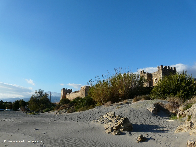 Frangokastello - Küstensiedlung mit venezianischer Festung
